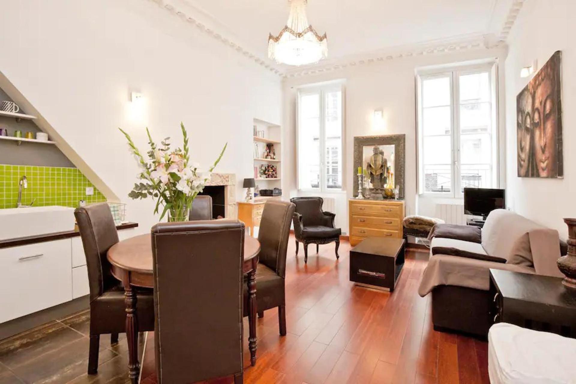 פריז Romantic Apartment Near Le Marais מראה חיצוני תמונה