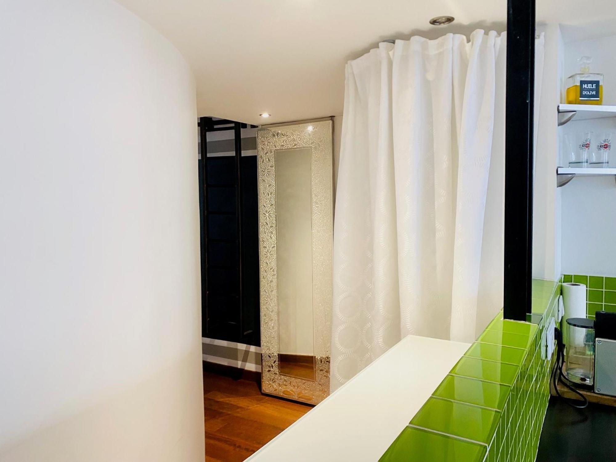 פריז Romantic Apartment Near Le Marais מראה חיצוני תמונה